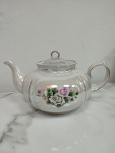 Большой чайник